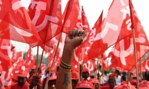 ఎర్రజెండా శకం ముగిసినట్లేనా!