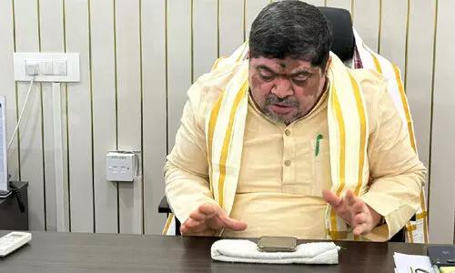 ధాన్యం కొనుగోలు ప్రక్రియ వేగంగా జరగాలి: పొన్నం