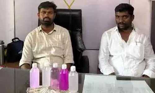ఎసిబి చిక్కిన కొమురవెల్లి పంచాయతీ కార్యదర్శి, సర్పంచ్..