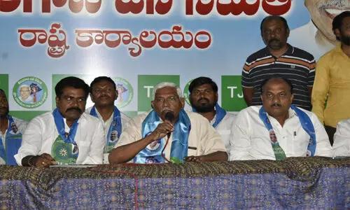 ప్రధాని ప్రసంగం ‘మన్ కీ బాత్’లా ఉంది : కోదండరాం