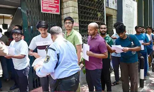 నీట్-యూజీ 2026 ప్రశ్నాపత్రం లీక్