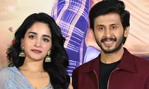 యువత కలలు, అందమైన ప్రేమకథతో..