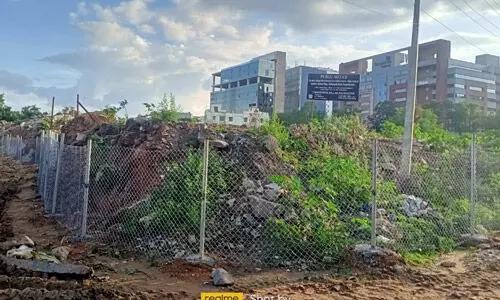 ఐటి కారిడార్‌లో 5 ఎక‌రాల భూమికి హైడ్రా ఫెన్సింగ్‌..