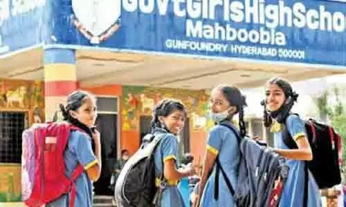 విద్యాశాఖ మేల్కొనేది ఎన్నడు?