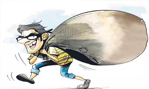 జీడిమెట్లలో దొంగల బీభత్సం