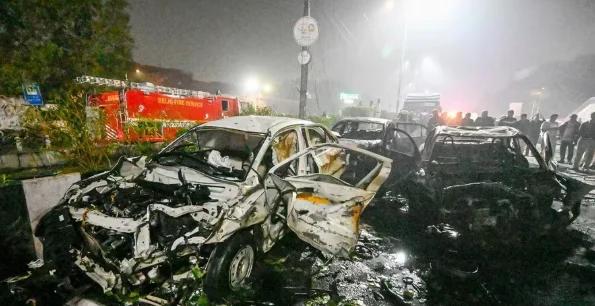 రెడ్ ఫోర్ట్ బ్లాస్ట్ కేసులో కీలక పరిణామం.. NIA 7,500 పేజీల ఛార్జ్షీట్ను పరిగణనలోకి తీసుకున్న ఢిల్లీ కోర్టు