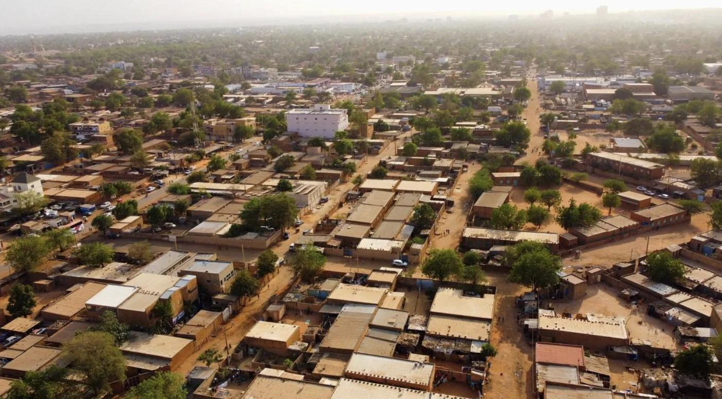 Gunfire, Explosions Rock Niger Capital Niamey as Military Mutiny Attempt Suspected