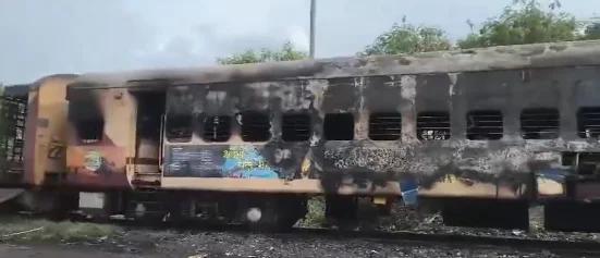విశాఖలో రైల్వే కోచ్ యార్డులో అగ్నిప్రమాదం!