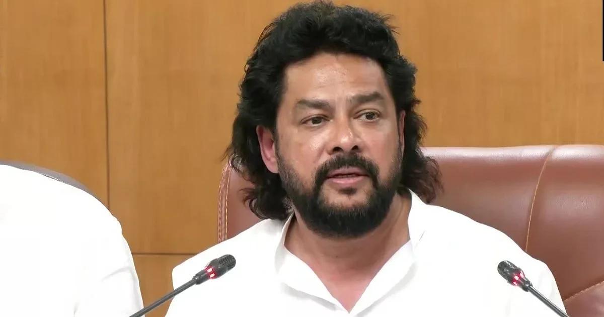 వాల్మీకి కార్పొరేషన్ స్కామ్.. మంత్రి నాగేంద్ర సంచలన నిర్ణయం!