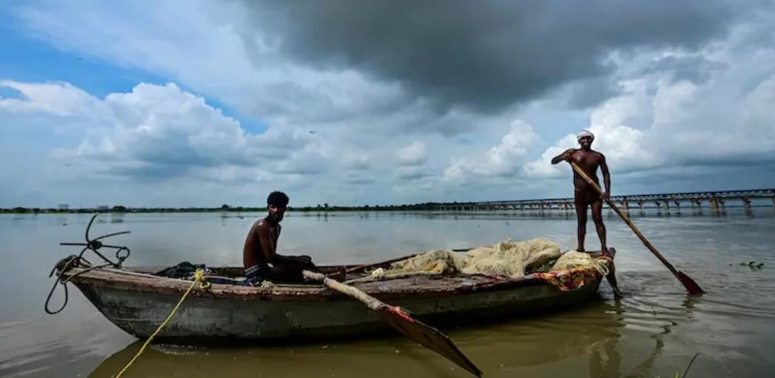 Bihar Flood Crisis: Ganga Crosses Danger Mark, 13 Districts on Alert as CM Reviews Relief Operations