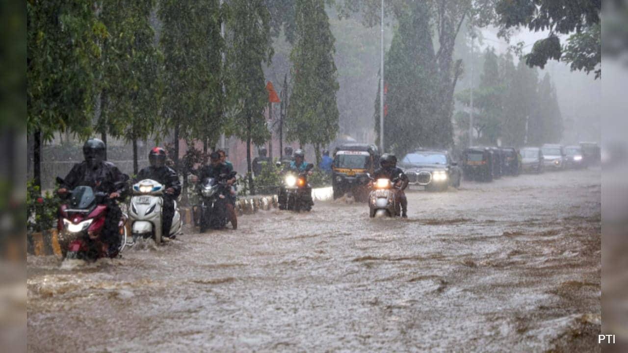 Mumbai On Red Alert As Weather Agency Warns Of Extremely Heavy Rainfall