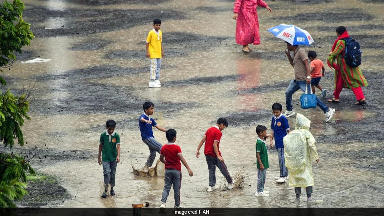 School Assembly News Headlines (July 8): Top National, International, Sports News