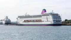 More than 1,000 passengers held on cruise after gastrointestinal illness outbreak