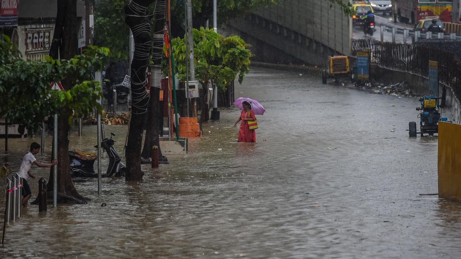 Mumbai on Red Alert as IMD Warns of Extremely Heavy Rainfall Over Weekend