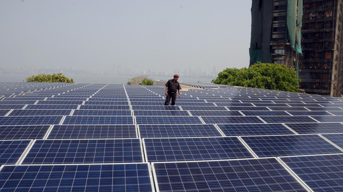 Centre nudges States to view farm solarisation as a route to wiping off ₹2.4 lakh crore subsidy bill