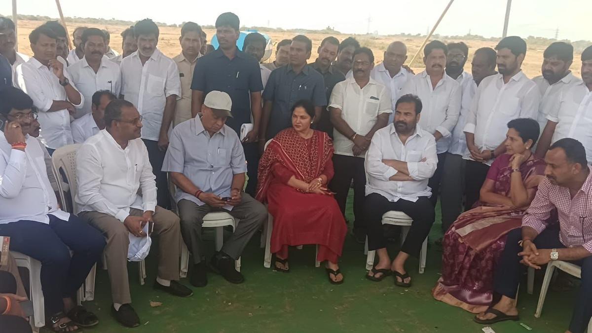 TDP to adorn NHs in yellow ahead of ‘Mahanadu’