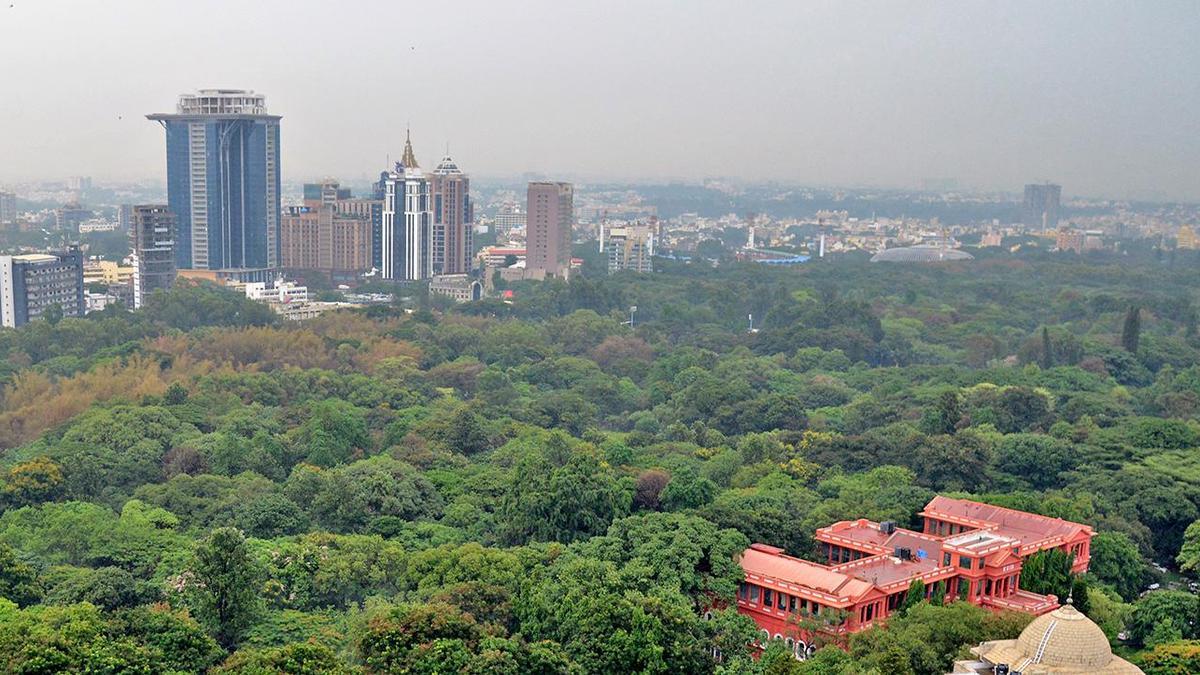 KSLSA and Dhare Foundation to create ‘Green Ring’ around Bengaluru by planting two crore saplings