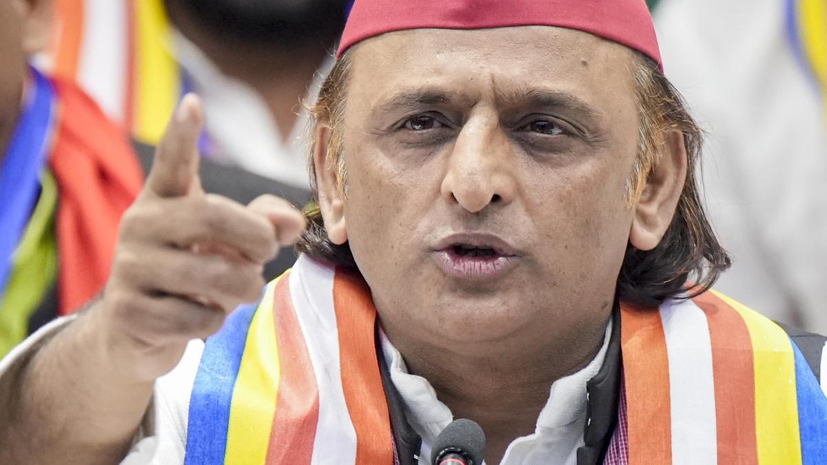 Trial in U.P. and full execution in Bengal, says Akhilesh targeting BJP, EC