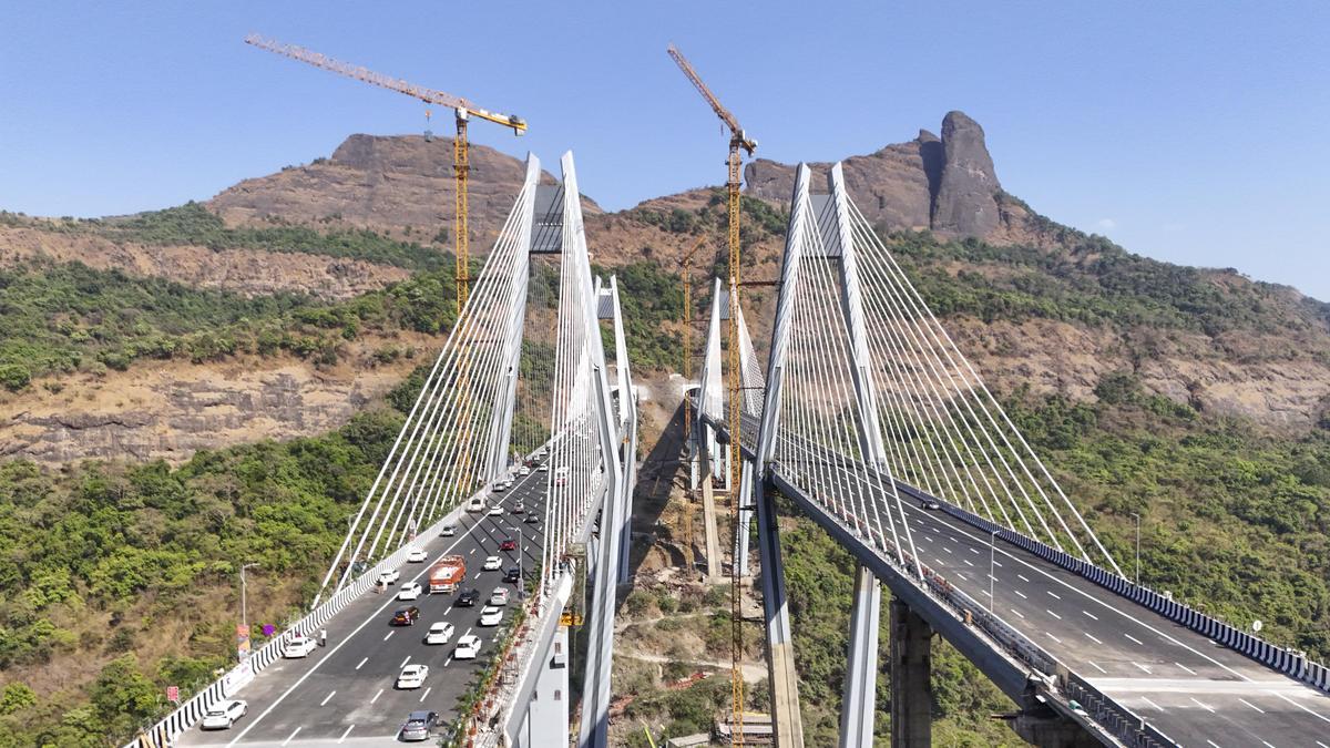 Mumbai-Pune Expressway connecting link now fully operational