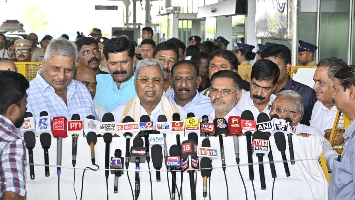 No immediate plans for Delhi visit; will go when called, say Siddaramaiah and Shivakumar