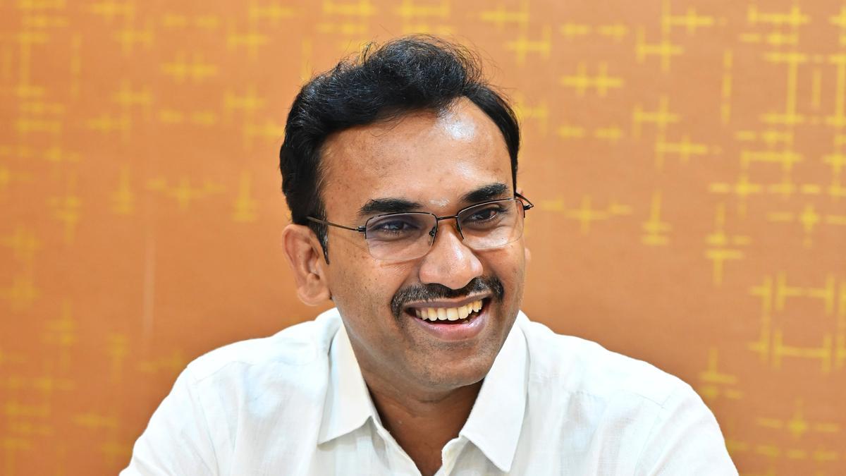 Dravidian parties got trapped in vicious cycle of cash-for-votes and corruption, says T.N. Minister Arunraj