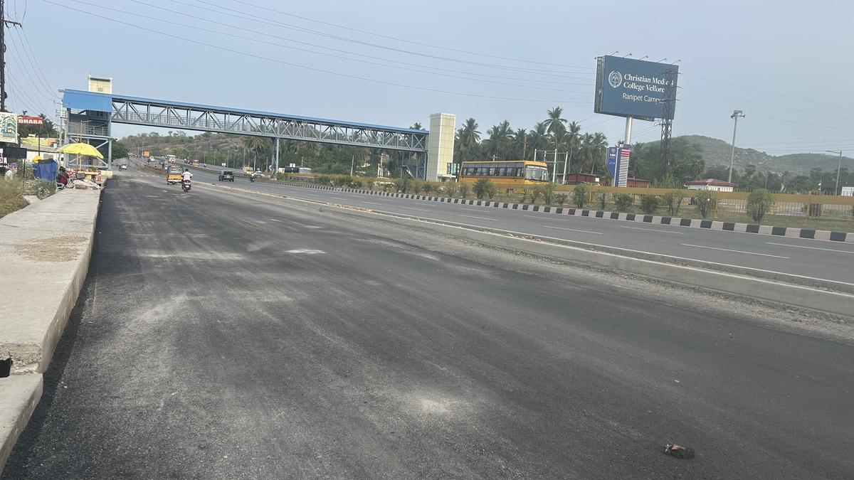 NHAI re-lays service lane of Chennai-Bengaluru highway