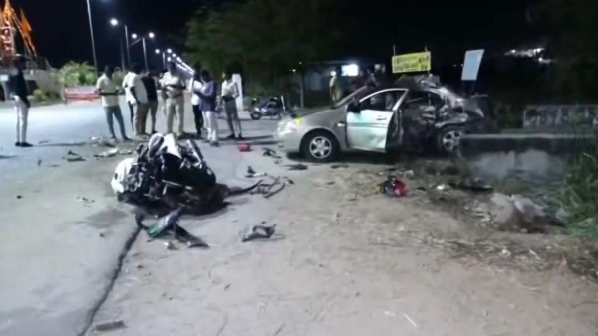 Five killed, including two children, in Mahbubnagar bypass road accident