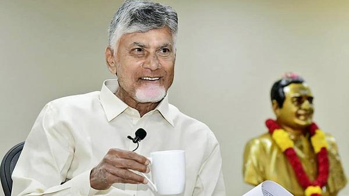 Naidu sets ₹4.60-a-unit power purchase target for Andhra Pradesh by year-end