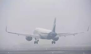 Heavy Rain Halts Mumbai Airport Operations for an Hour, Flights Delayed