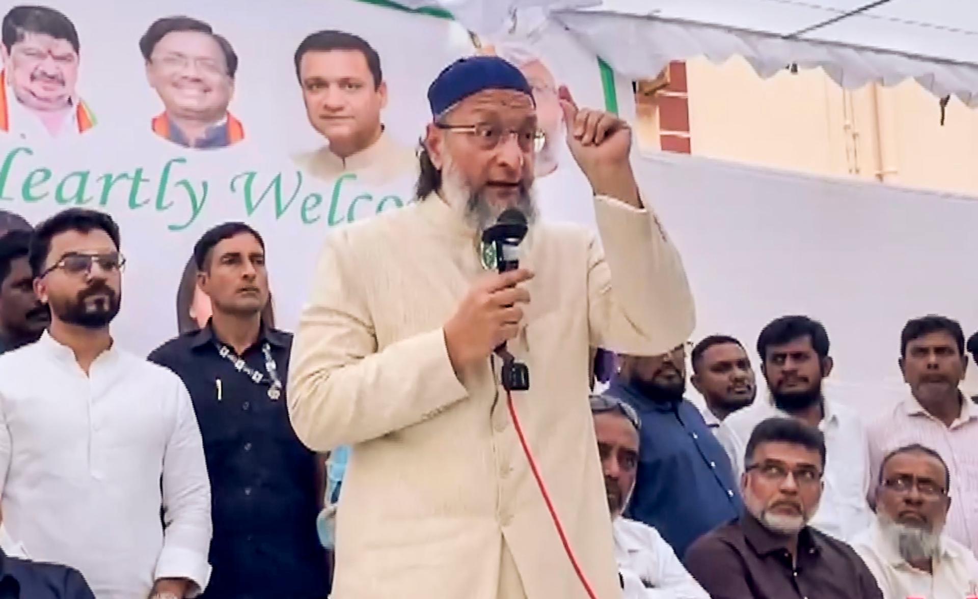 Owaisi: If Roadside Namaz Is Wrong, So Are Other Religious Events
