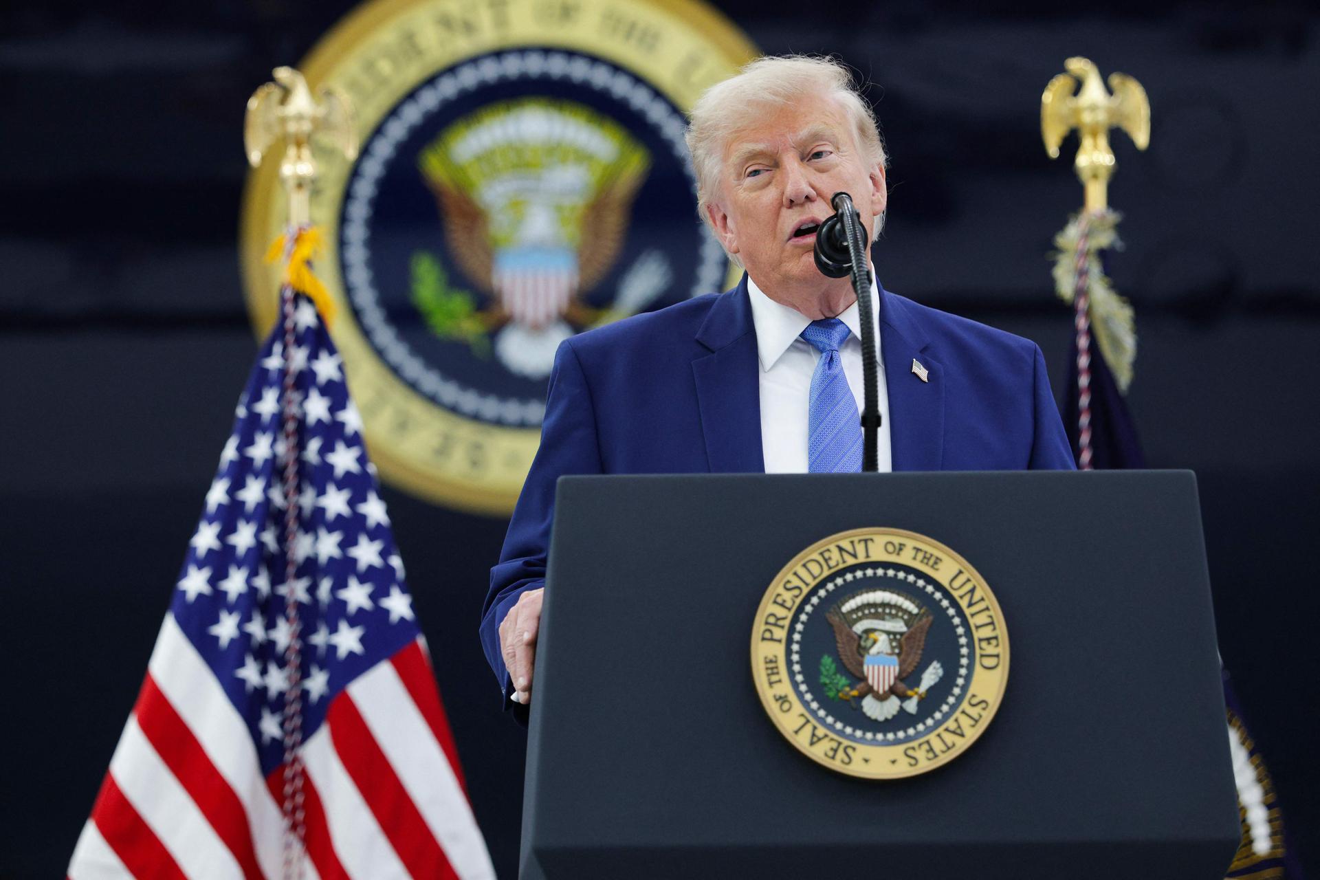 Trump Threatens US Tolls on Hormuz Strait if Iran Talks Fail