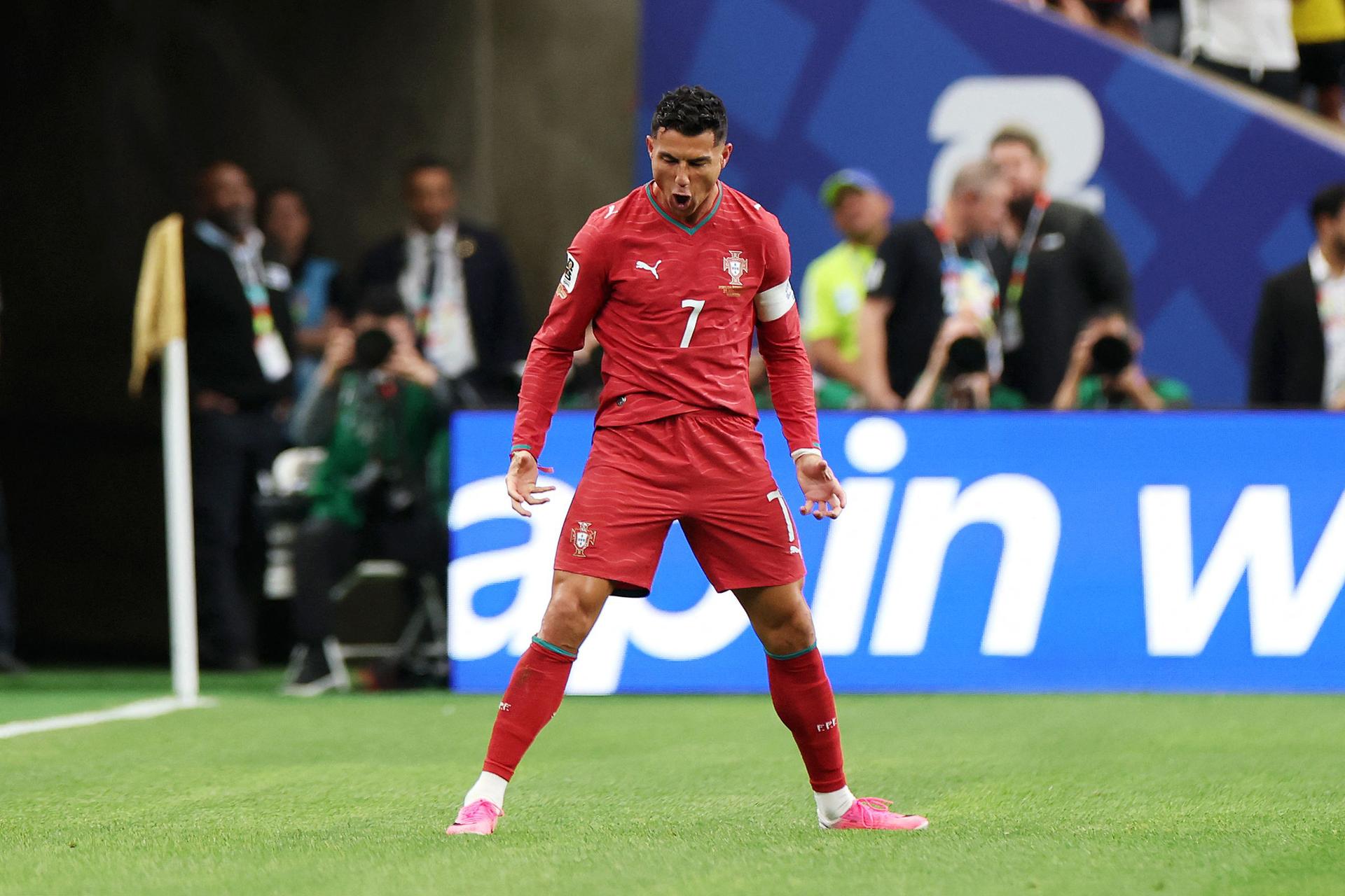 Ronaldo Says 'I'm Back' After Making World Cup History in 5-0 Win Over Uzbekistan