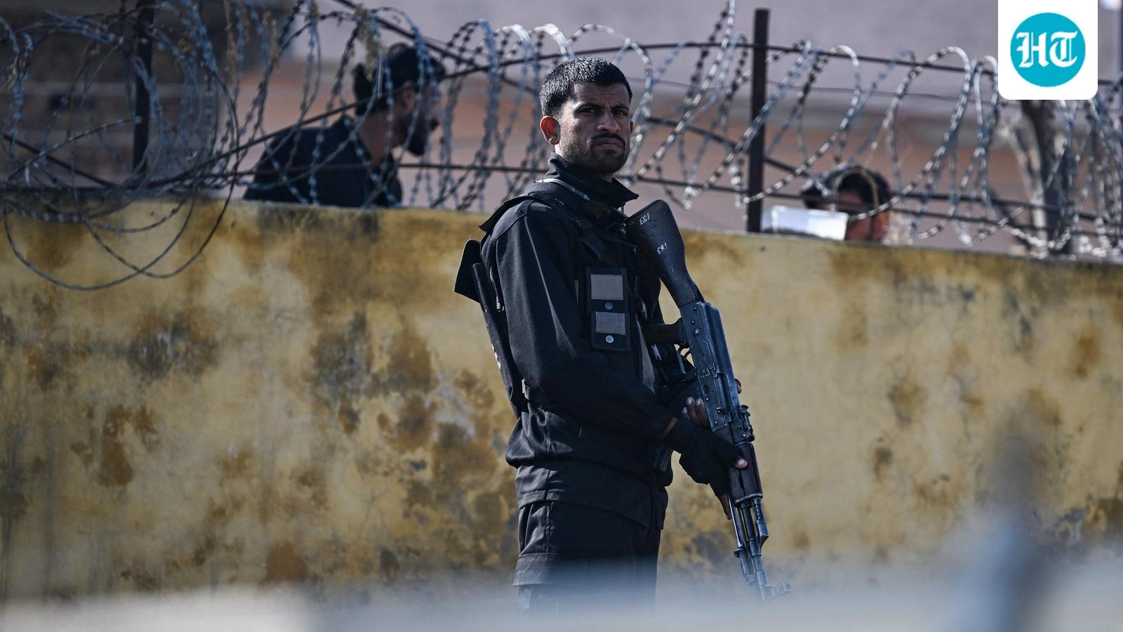 3 police officers killed, security post destroyed in car bombing in Pakistan
