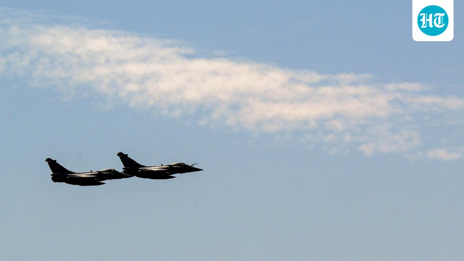 Ukraine to buy Rafale jets, air defence systems under France deal