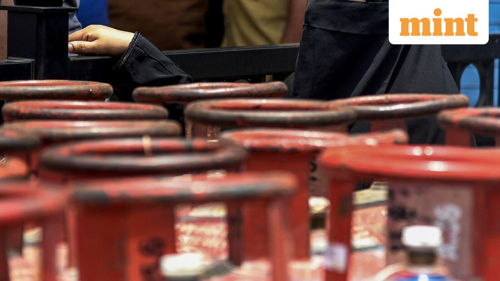 LPG cylinder price today: Check new cooking gas rates in New Delhi, Mumbai, Bengaluru on 5 May