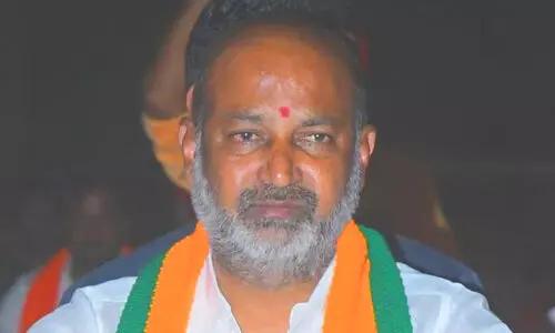 నన్ను ఎదుర్కోలేక నా పిల్లలను రాజకీయాల్లోకి లాగుతున్నారు: బండి