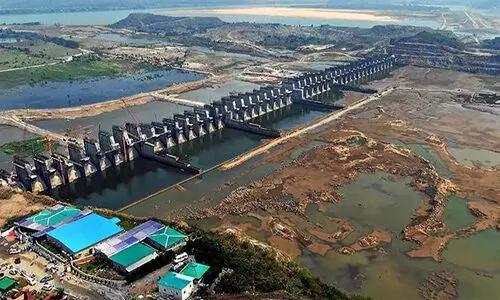 పోలవరం ఫేజ్2 ఆపండి