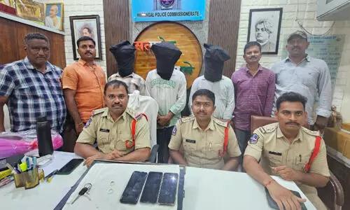 ఏకాంతంగా ఉన్న ప్రేమజంట ఫొటోలు, వీడియోలు తీసి... బెదిరించి