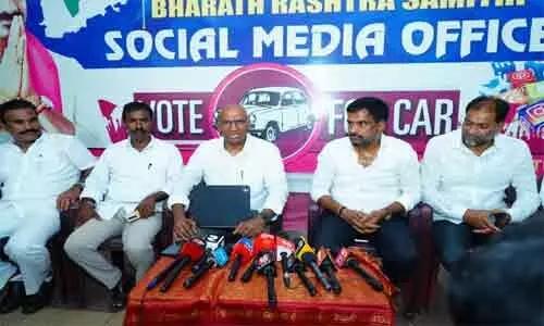 విద్యాశాఖ టెండర్లలో 2వేల కోట్ల గోల్ మాల్..బహిరంగ చర్చకు సిద్ధం: ఆర్ఎస్ ప్రవీణ్ కుమార్