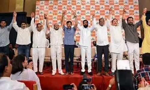 శివసేనలో ఎంపీల తిరుగుబాటు కలకలం
