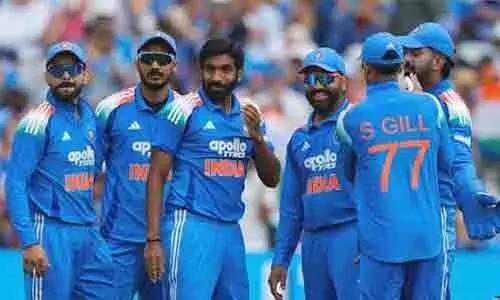 ఇంగ్లాండ్ ఆలౌట్.. భారత్ లక్ష్యం ఎంతంటే?